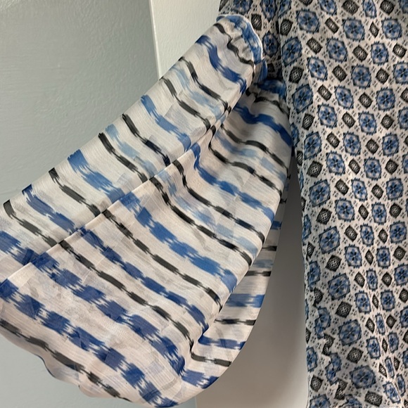 Misa Los Angeles size S blue, navy,and white blouse - Picture 3 of 4